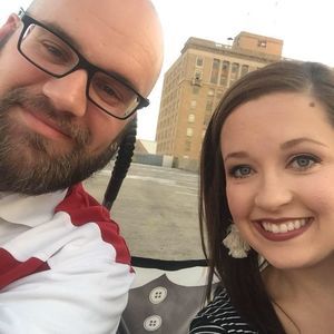 Meet your Posher, Caitlin